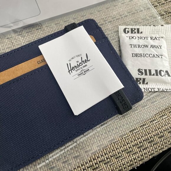 Herschel Men's Charlie Rfid Card Case Wallet, Navy, One Size US - Picture 5 of 10